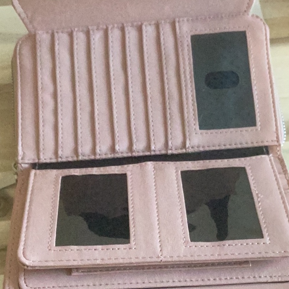 Wallet - Picture 6 of 7